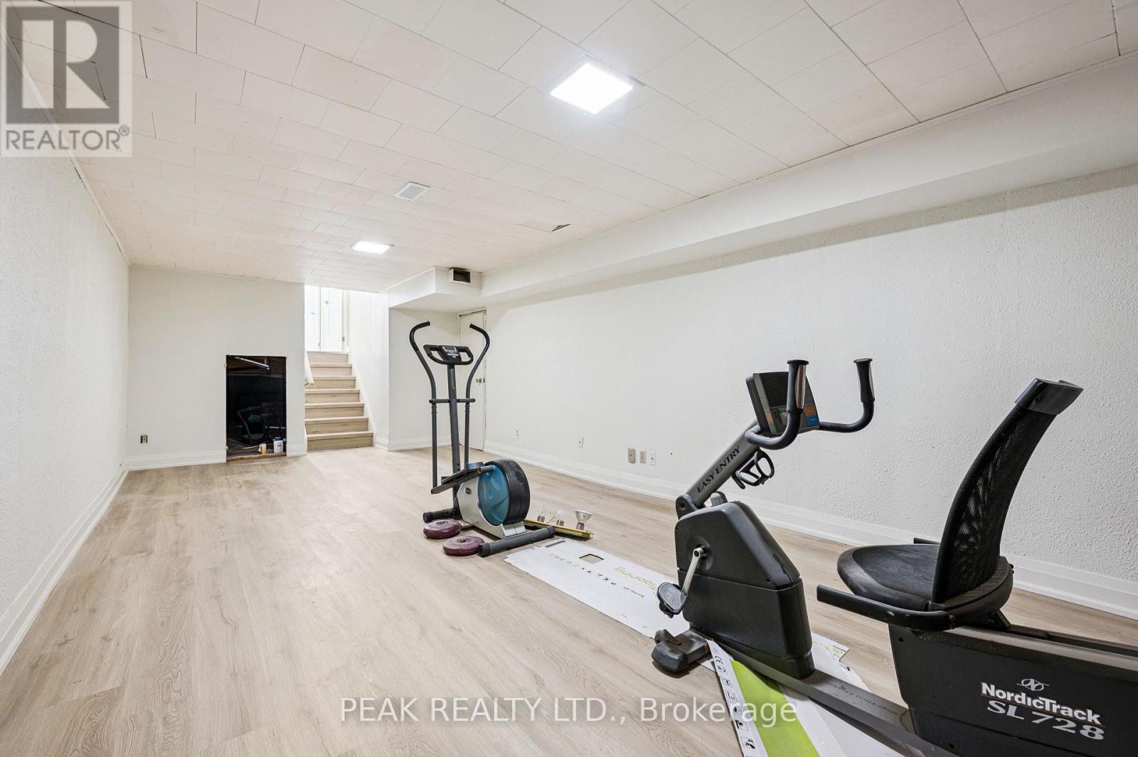 116 Markwood Drive, Kitchener, Ontario  N2M 2H6 - Photo 5 - X12755360