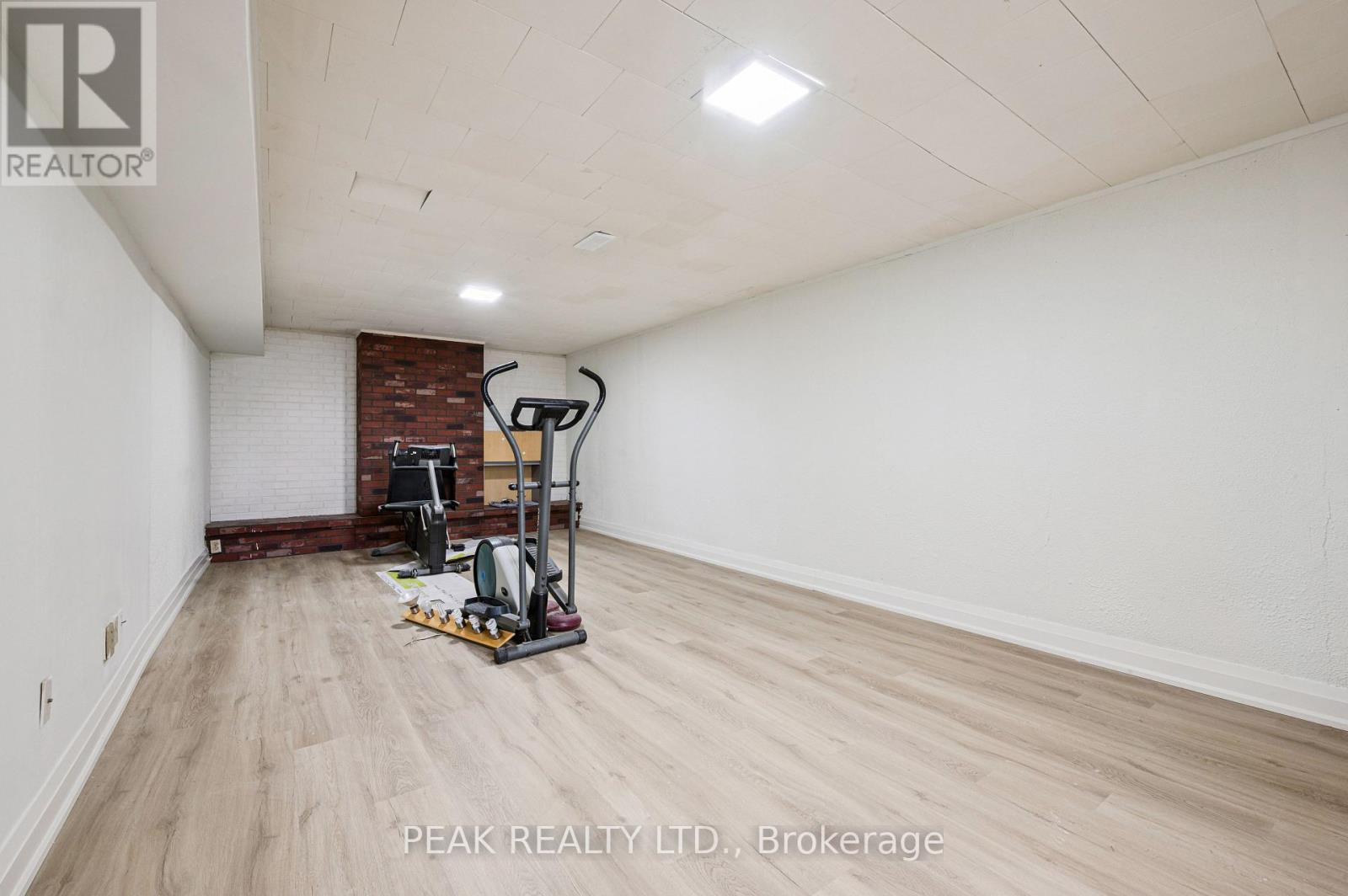 116 Markwood Drive, Kitchener, Ontario  N2M 2H6 - Photo 7 - X12755360