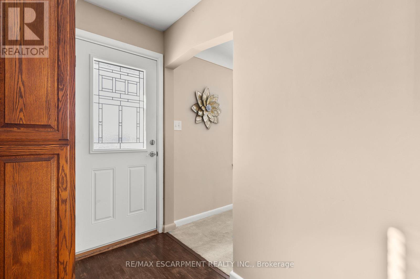 51 Elliott Avenue, Hamilton, Ontario  L8T 2H7 - Photo 9 - X12755366