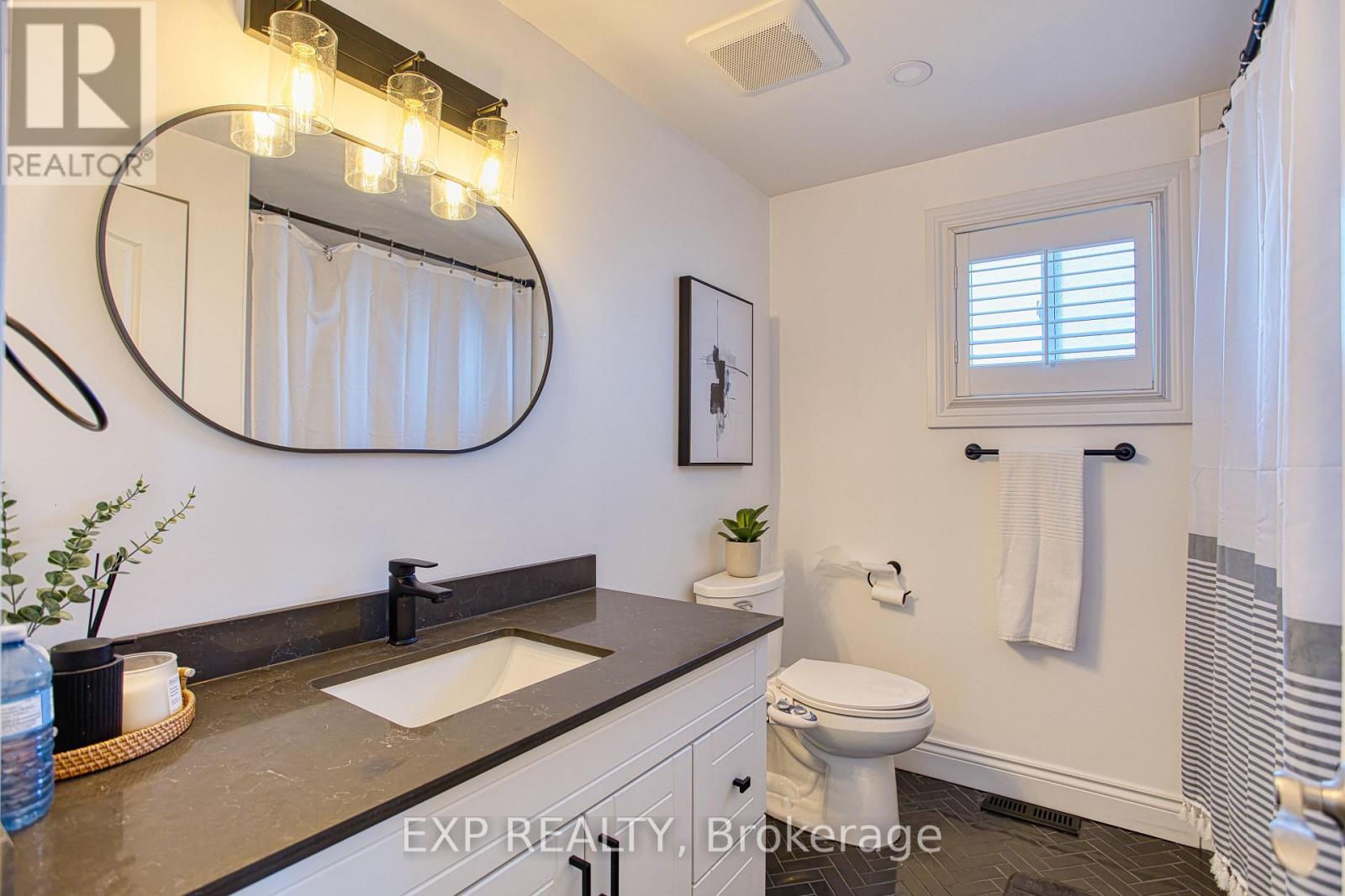 39 Regis Court, Hamilton, Ontario  L8E 4M8 - Photo 23 - X12755420