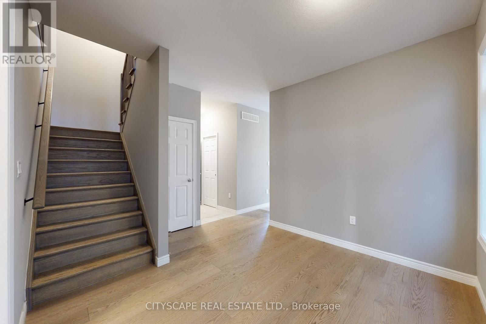 100 Tartan Avenue, Kitchener, Ontario  N2R 0N5 - Photo 16 - X12755468