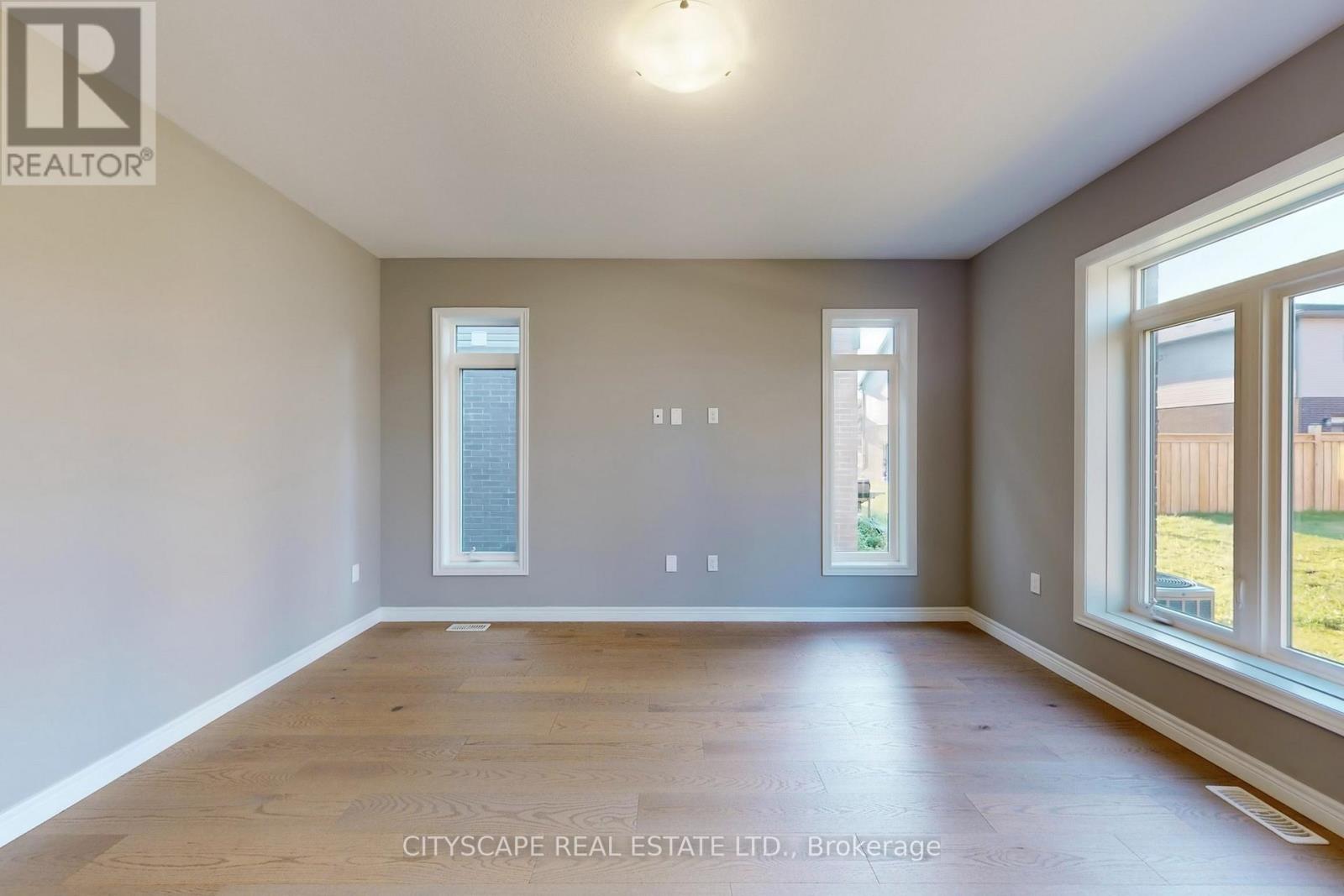 100 Tartan Avenue, Kitchener, Ontario  N2R 0N5 - Photo 5 - X12755468