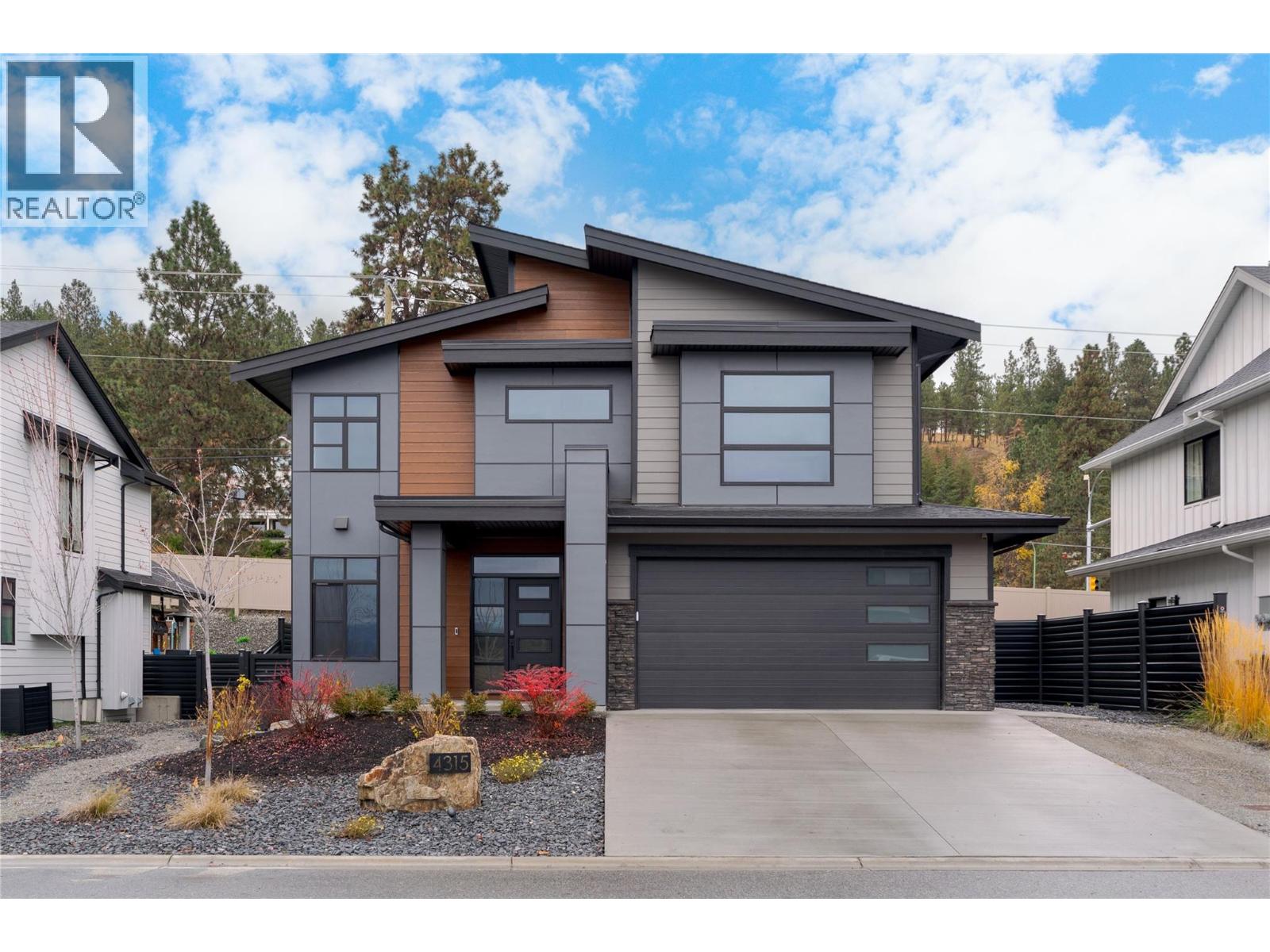 4315 Ladd Court, Kelowna, British Columbia