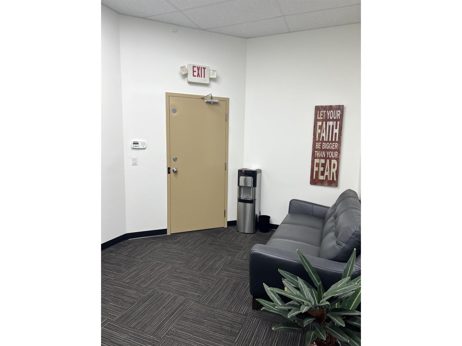 204 12899 80 Avenue, Surrey, British Columbia  V3W 0E6 - Photo 1 - C8075653