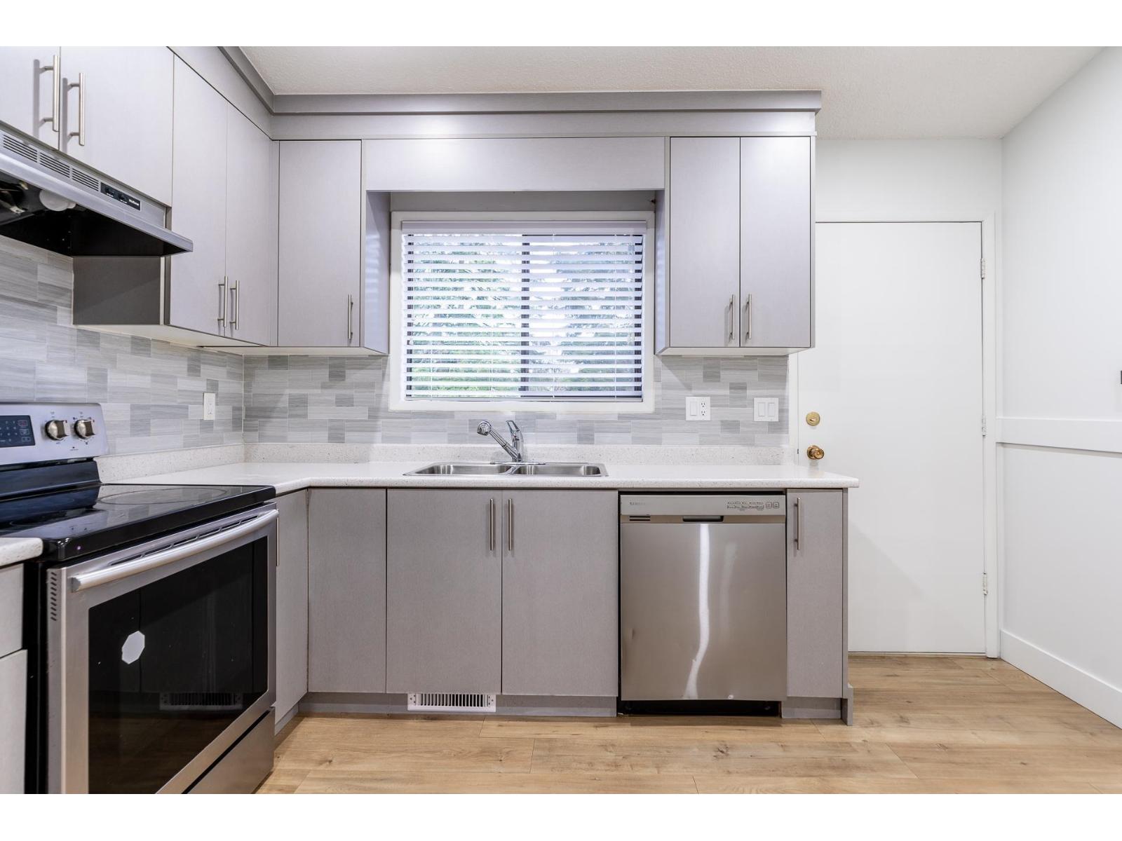 2803 Babich Street, Abbotsford, British Columbia  V2S 3K4 - Photo 6 - R3084730