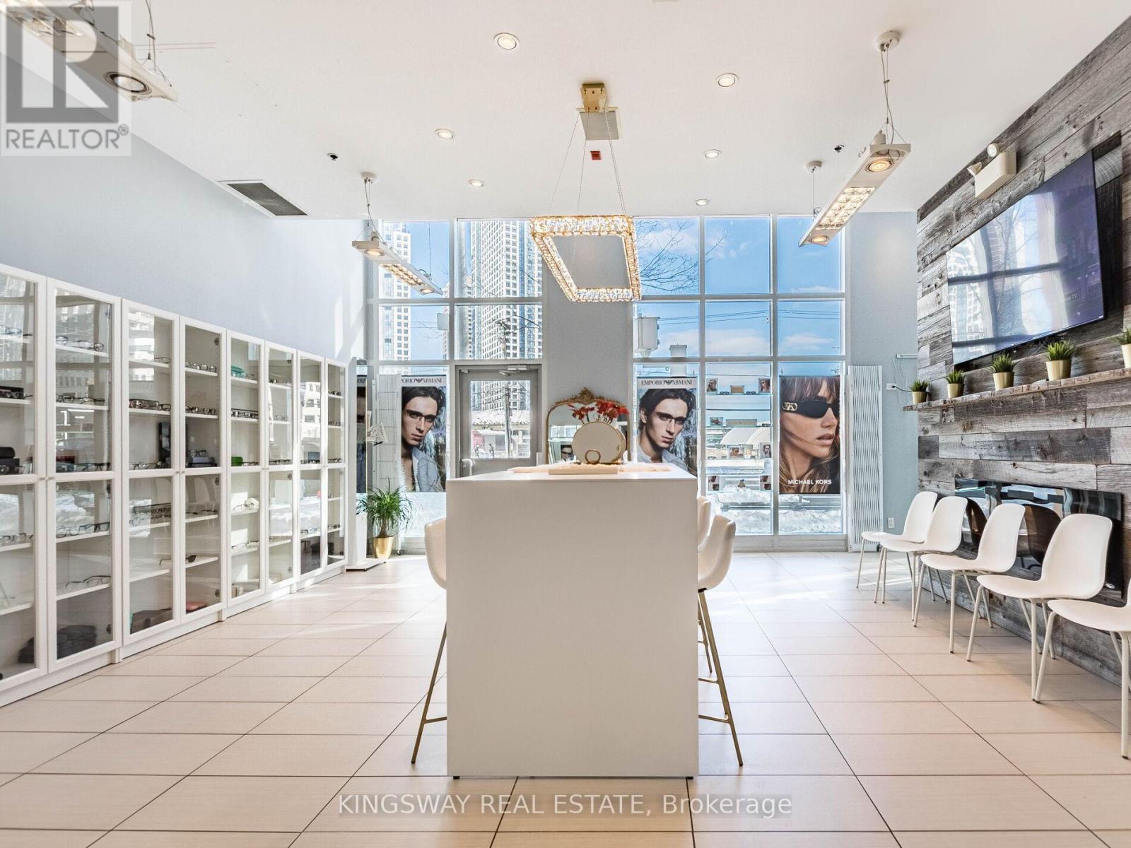 7 - 3391 Bloor Street W, Toronto, Ontario  M8X 1G3 - Photo 35 - W12731356