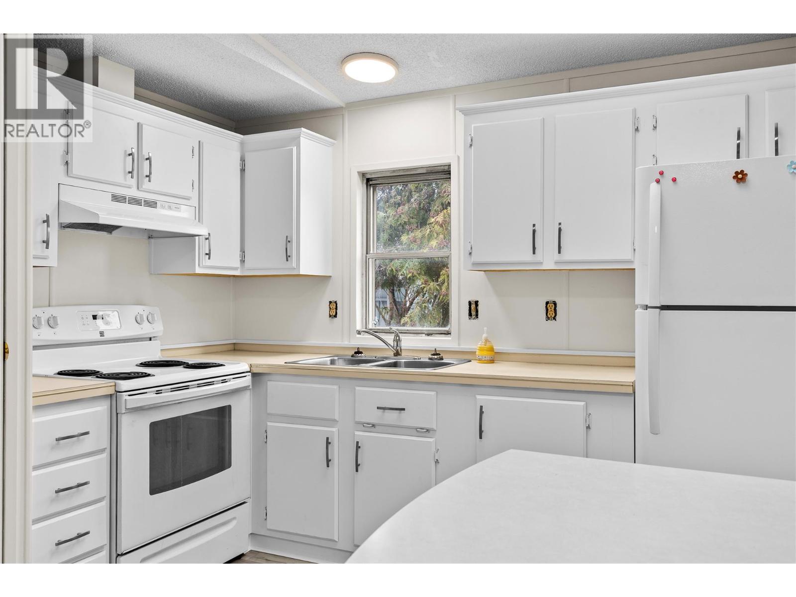 1600 43 Avenue Unit# 32, Vernon, British Columbia  V1T 9G6 - Photo 13 - 10364709