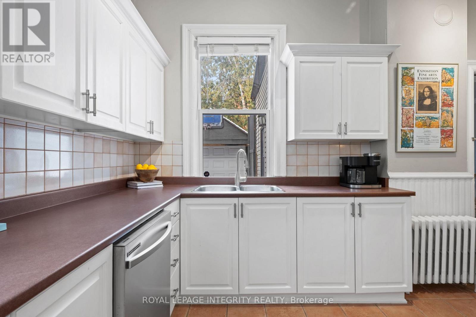 553 Gilmour Street, Ottawa, Ontario  K1R 5L5 - Photo 16 - X12755518