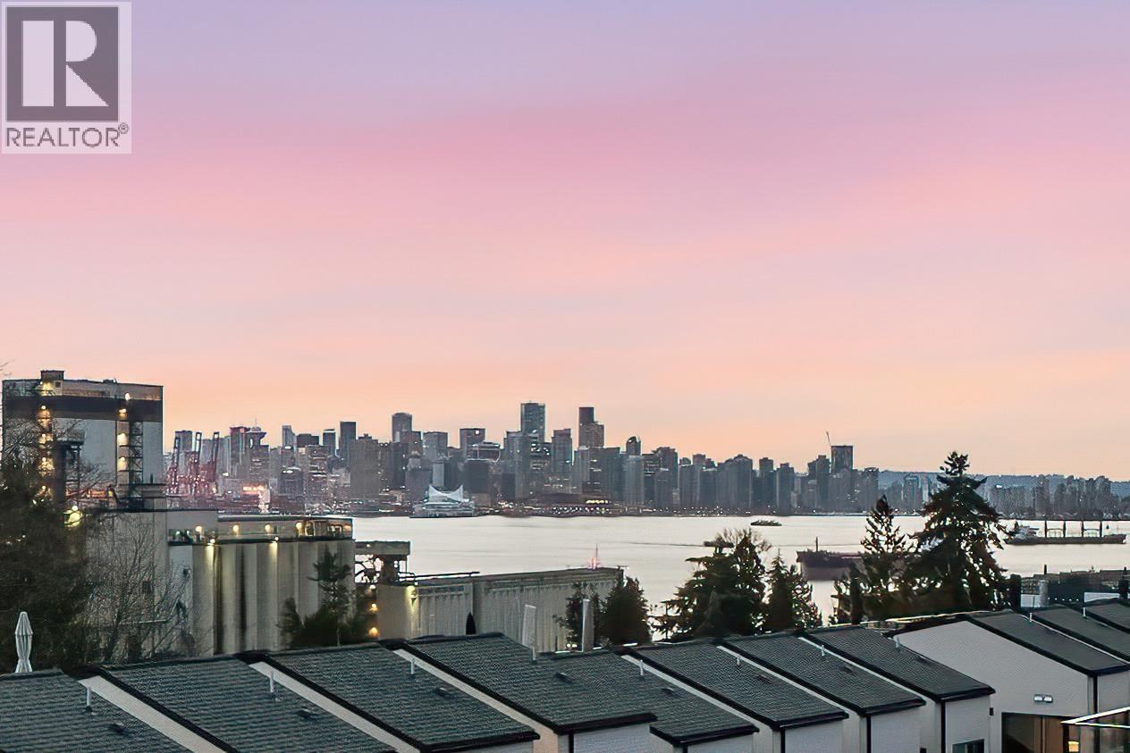 304 707 E 3rd Street, North Vancouver, British Columbia  V7L 1G8 - Photo 1 - R3086284