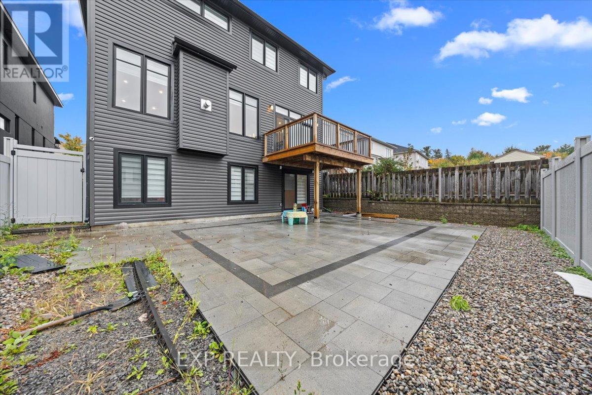 348 Abbeydale Circle, Ottawa, Ontario  K2K 0E9 - Photo 32 - X12662442