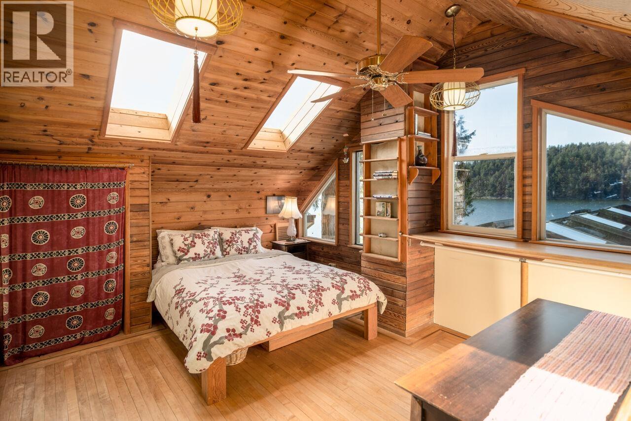 1587 Mount Gardner Road, Bowen Island, British Columbia  V0N 1G2 - Photo 16 - R3086248