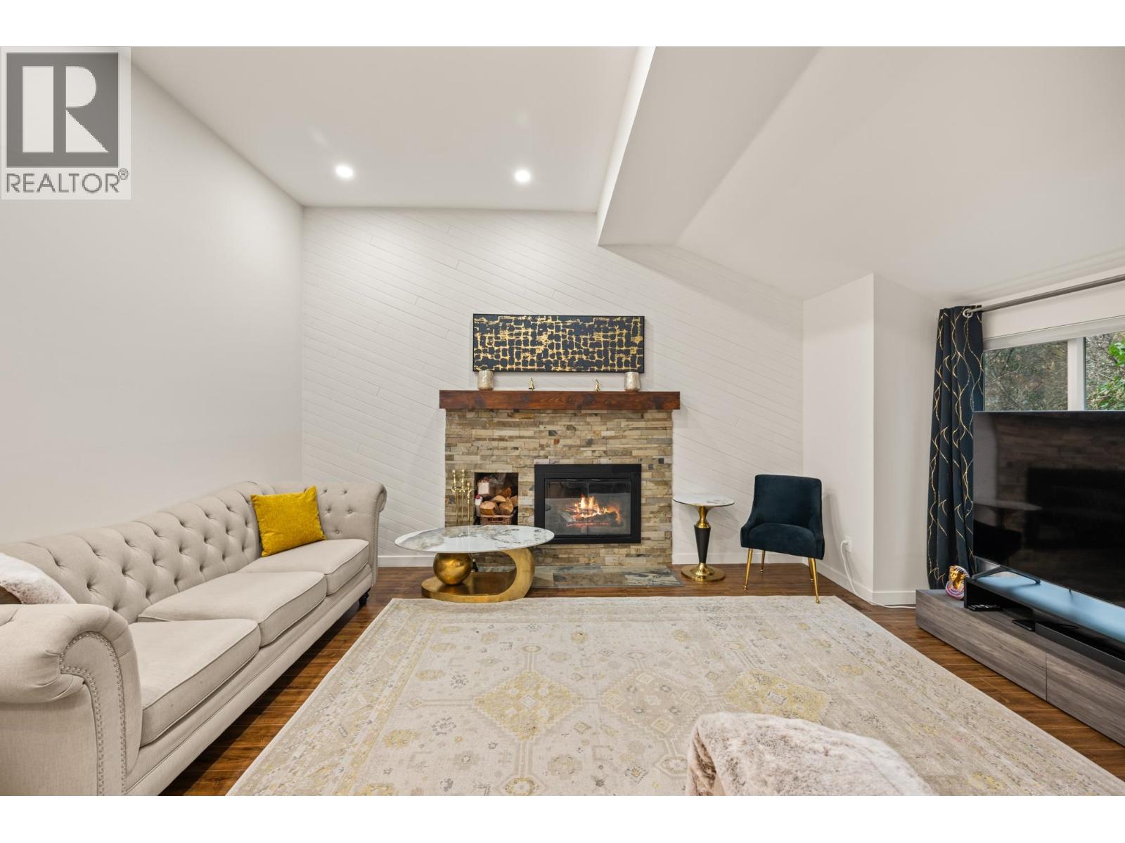 12403 Laity Street, Maple Ridge, British Columbia  V2X 5B4 - Photo 5 - R3086249