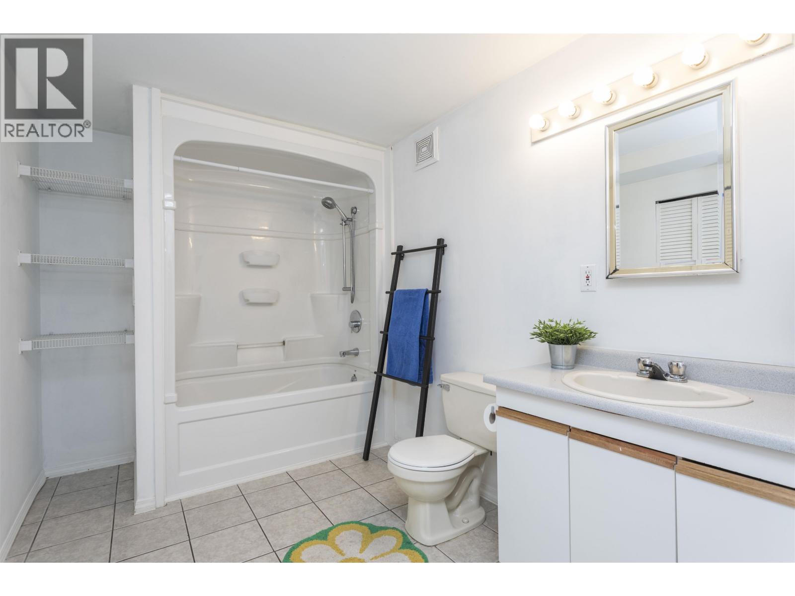 1976 Warwick Avenue, Port Coquitlam, British Columbia  V3C 1L6 - Photo 24 - R3086251