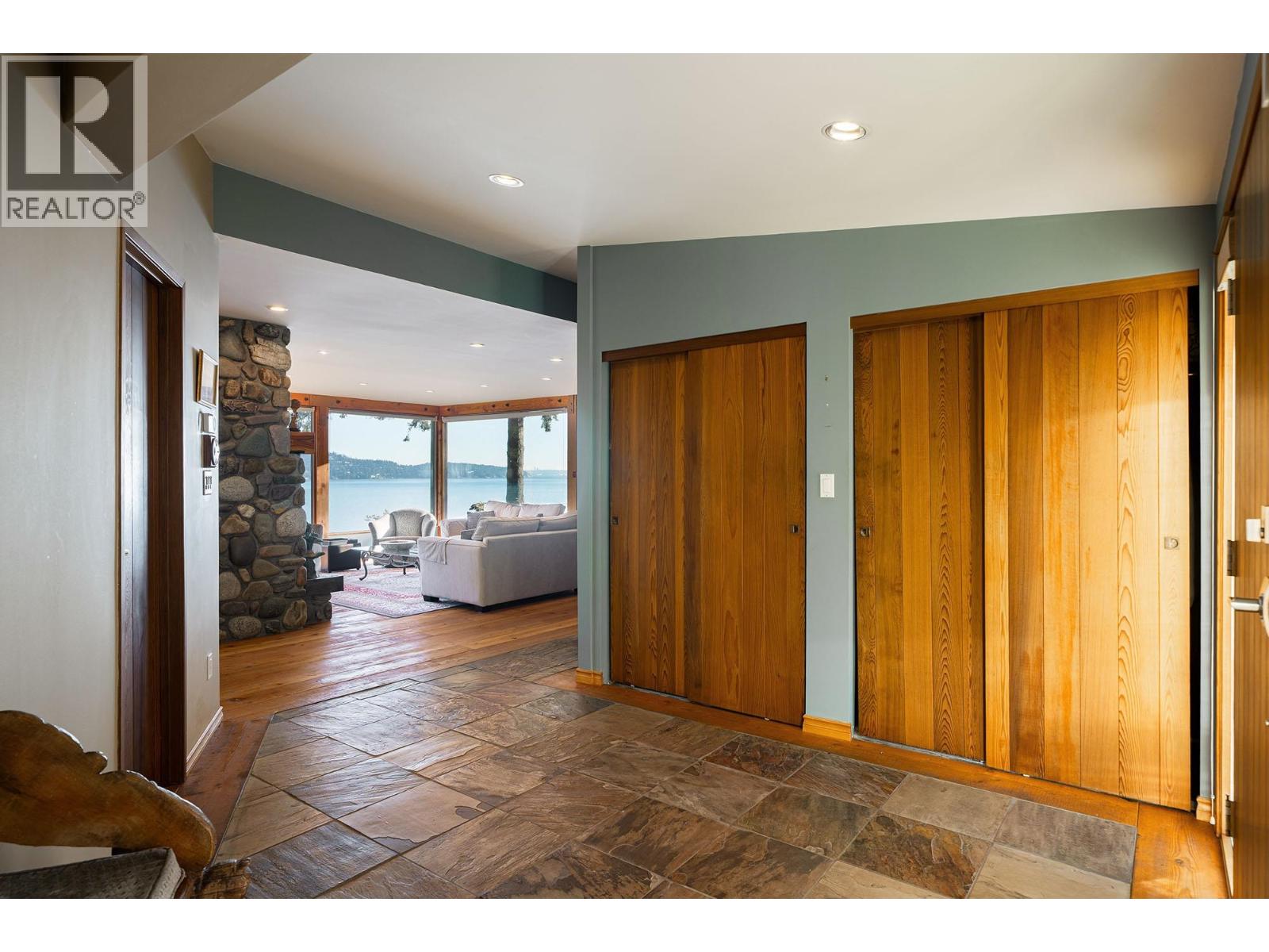 835 Hummingbird Lane, Bowen Island, British Columbia  V0N 1G1 - Photo 10 - R3086261