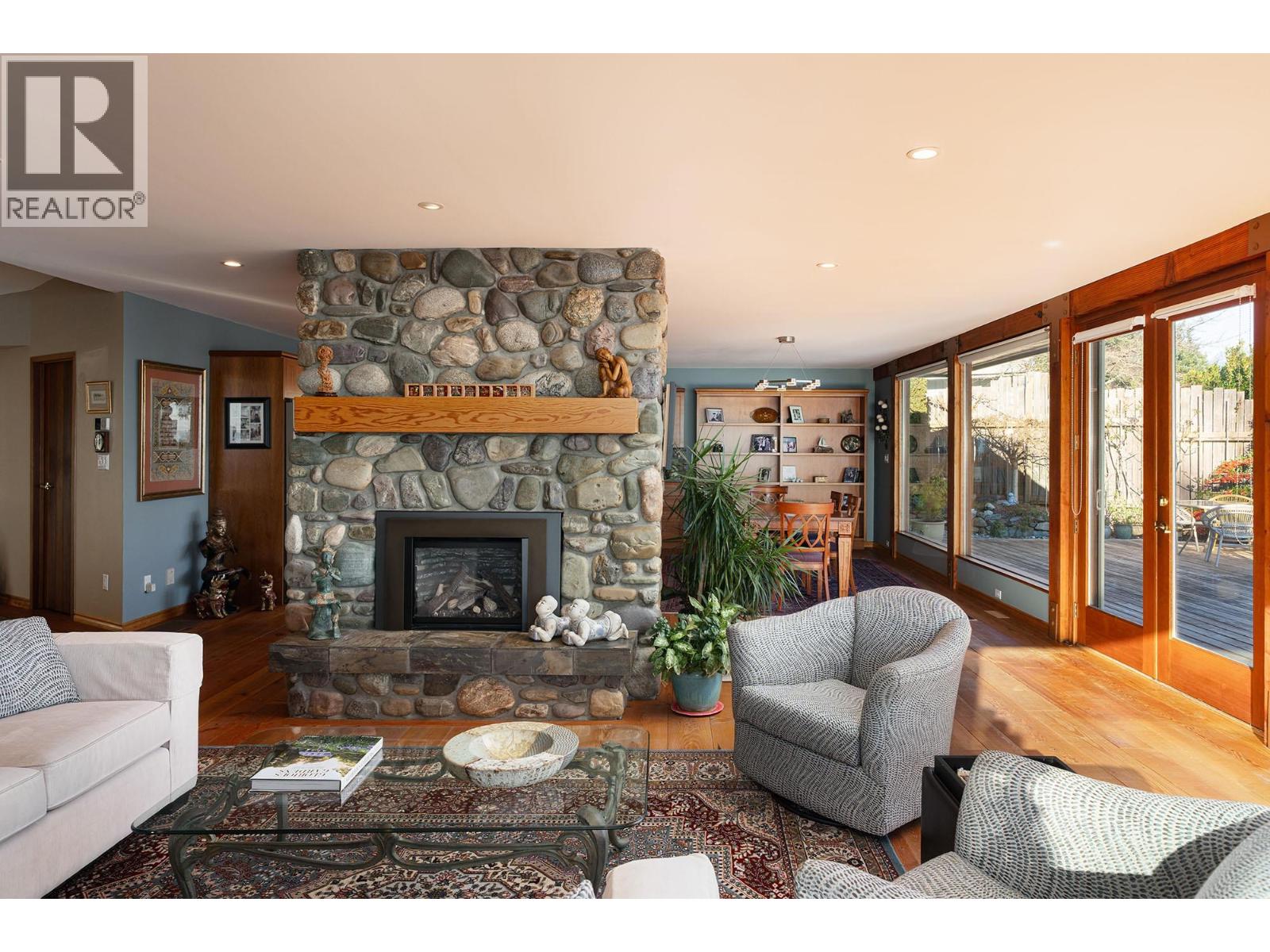 835 Hummingbird Lane, Bowen Island, British Columbia  V0N 1G1 - Photo 16 - R3086261