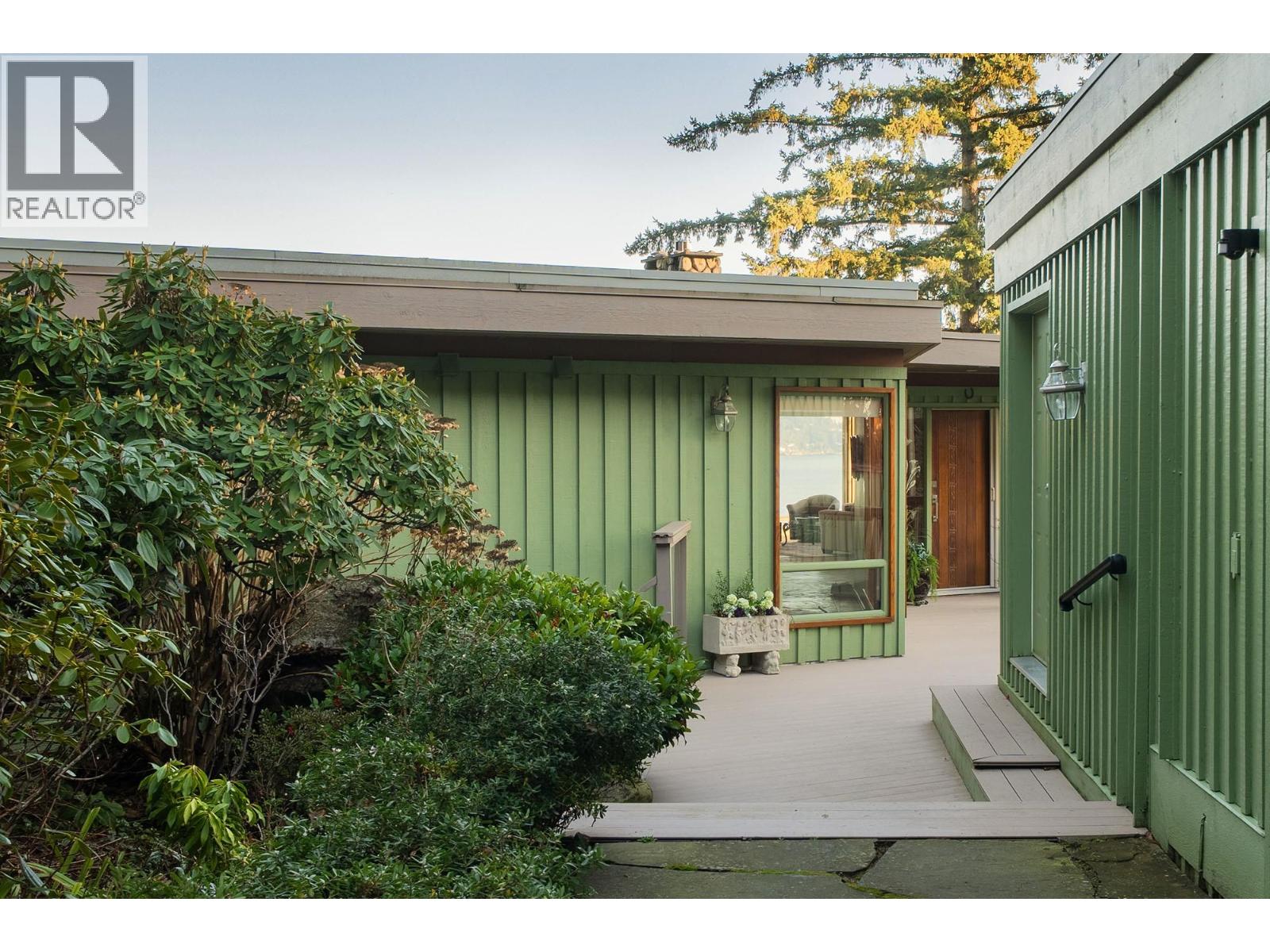 835 Hummingbird Lane, Bowen Island, British Columbia  V0N 1G1 - Photo 8 - R3086261