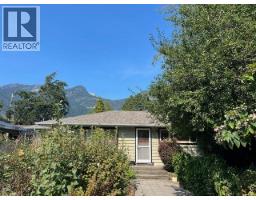 37963 FOURTH AVENUE, Squamish, British Columbia