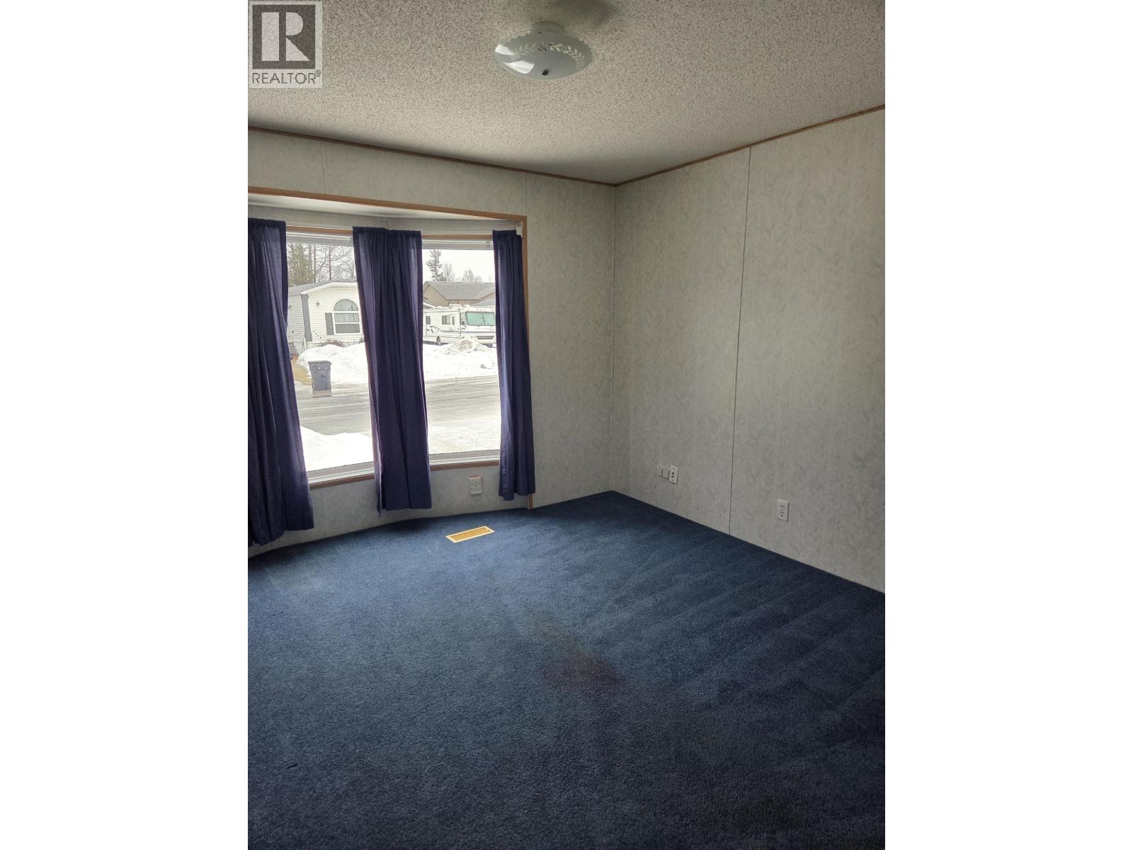 2927 Greenforest Crescent, Prince George, British Columbia  V2K 5B5 - Photo 7 - R3085641