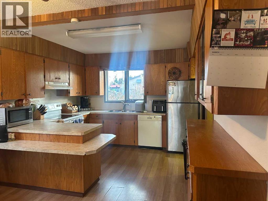 5119 51 Ave, Caroline, Alberta  T0M 1M0 - Photo 6 - A2262816