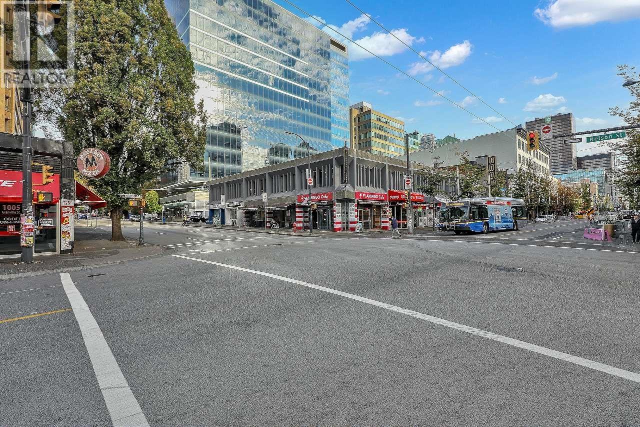 1011 Granville Street, Vancouver, British Columbia  V6Z 1L4 - Photo 2 - C8075767