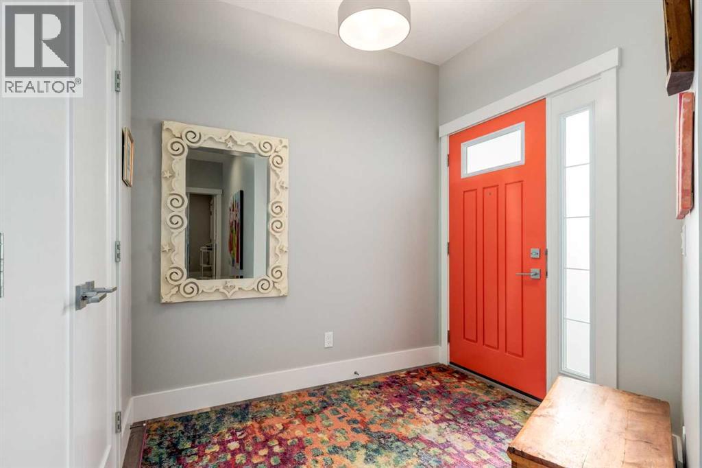 95 Sierra Morena Manor Sw, Calgary, Alberta  T3H 1S9 - Photo 2 - A2277638