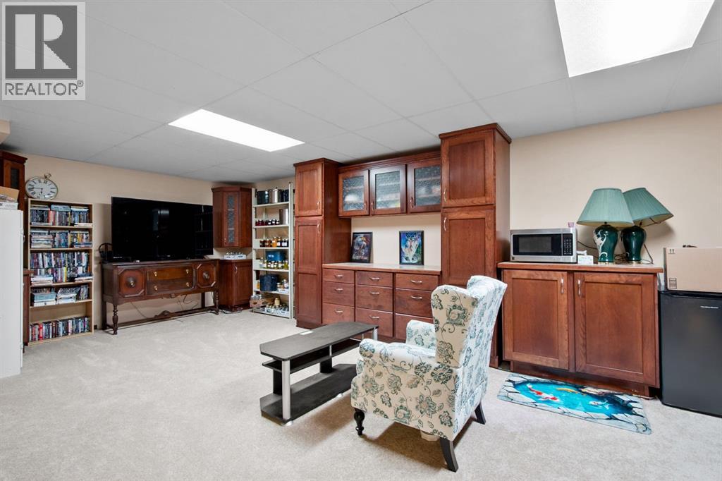 107 Monica Bay, Carstairs, Alberta  T0M 0N0 - Photo 21 - A2277960