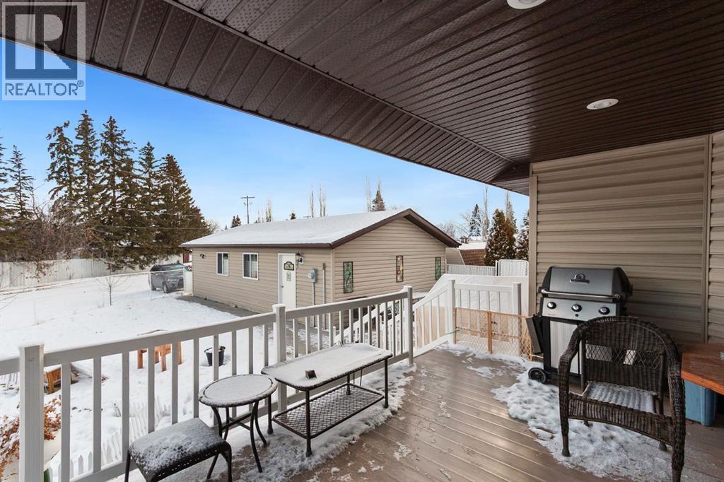 107 Monica Bay, Carstairs, Alberta  T0M 0N0 - Photo 36 - A2277960