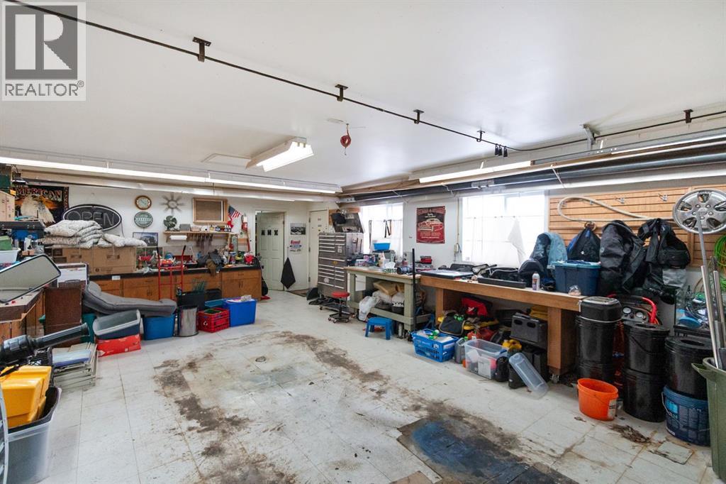 107 Monica Bay, Carstairs, Alberta  T0M 0N0 - Photo 39 - A2277960