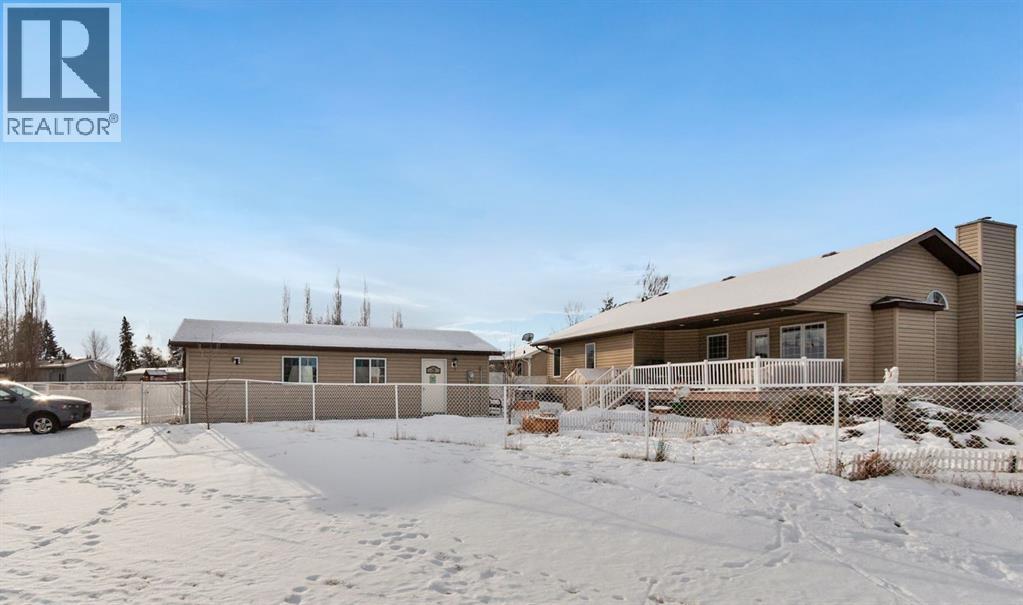 107 Monica Bay, Carstairs, Alberta  T0M 0N0 - Photo 41 - A2277960