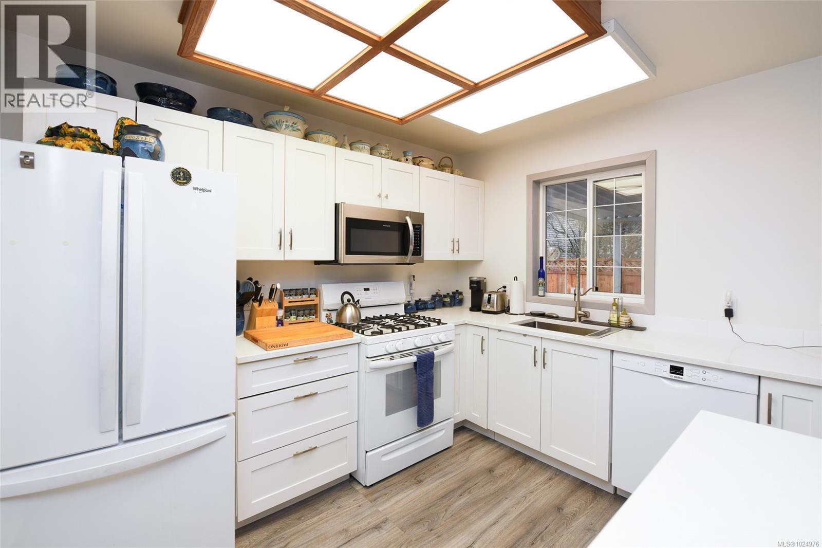 1331 Coast View Dr, Comox, British Columbia  V9M 3S7 - Photo 7 - 1024976