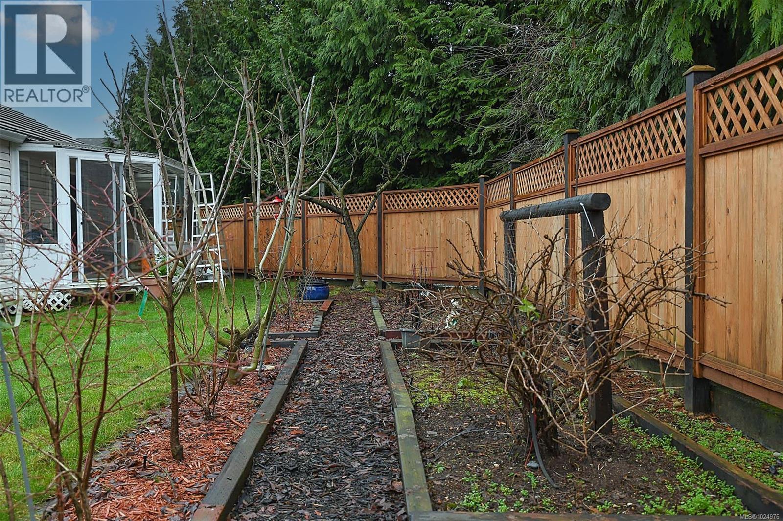 1331 Coast View Dr, Comox, British Columbia  V9M 3S7 - Photo 32 - 1024976