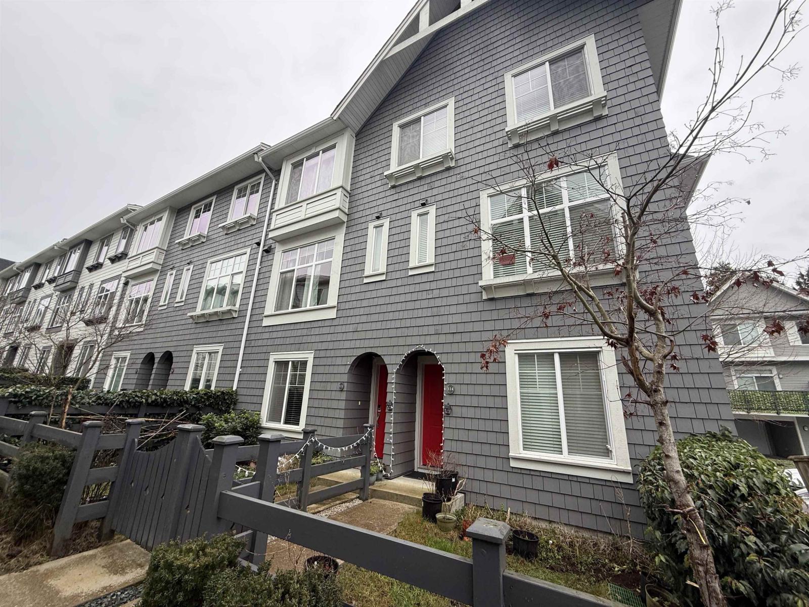 115 8168 136A STREET, Surrey, British Columbia