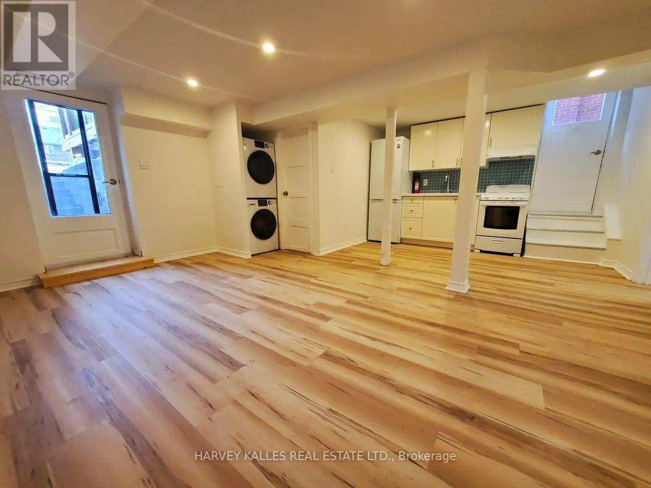 LOWER - 17 ALBERTA AVENUE, toronto (wychwood), Ontario