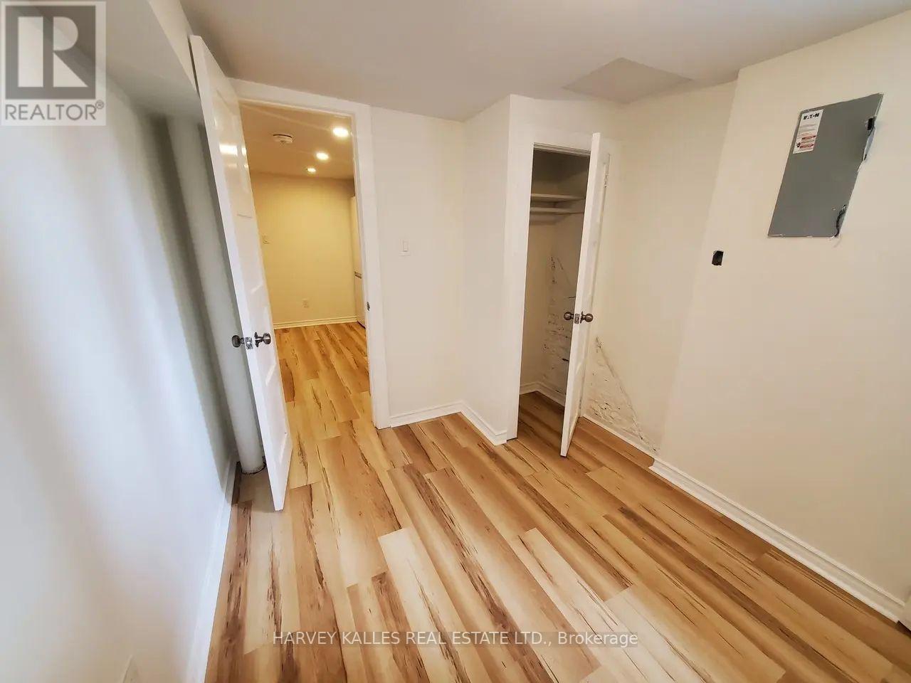 Lower - 17 Alberta Avenue, Toronto, Ontario  M6H 2R5 - Photo 10 - C12755522