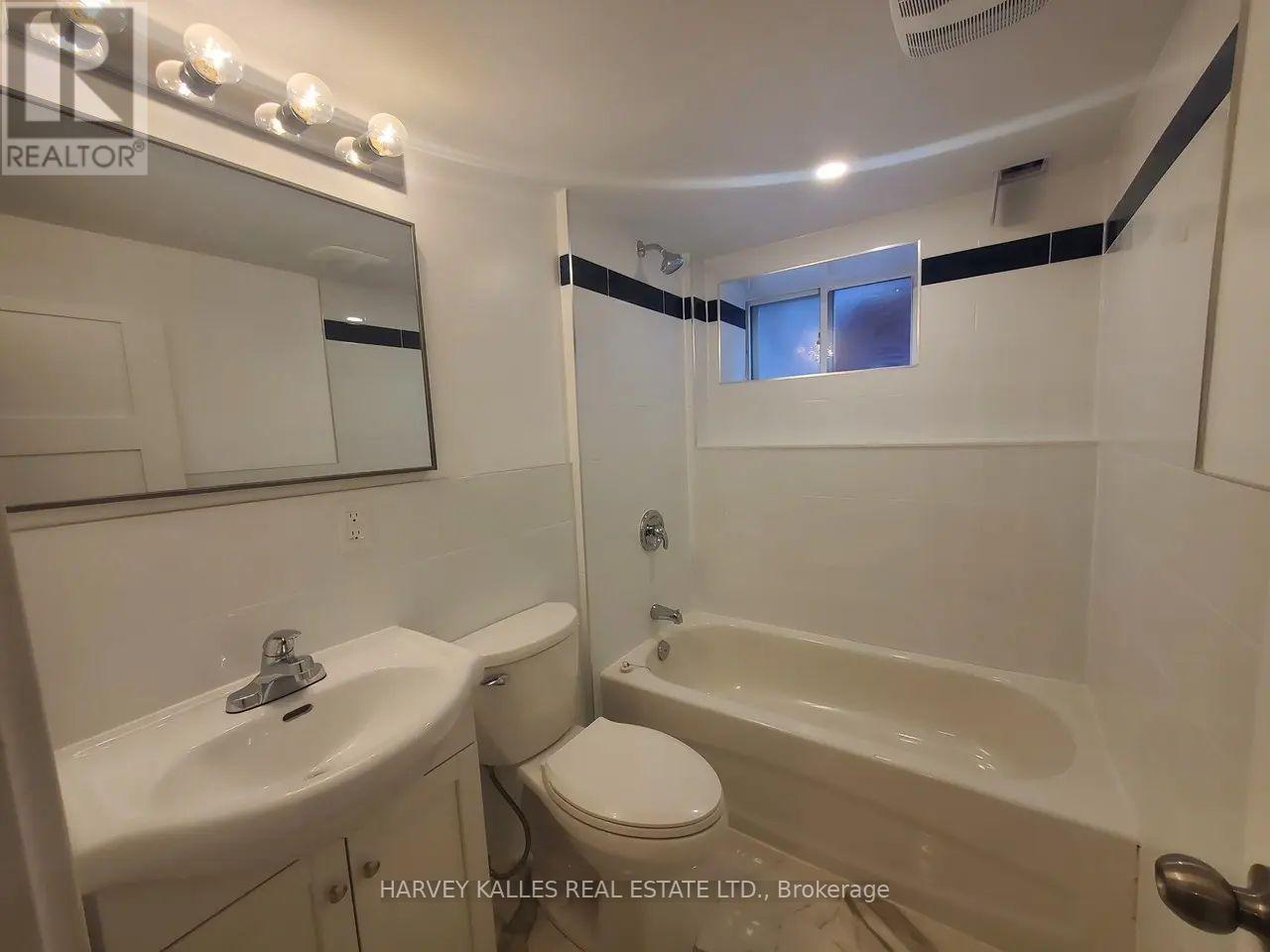 Lower - 17 Alberta Avenue, Toronto, Ontario  M6H 2R5 - Photo 11 - C12755522