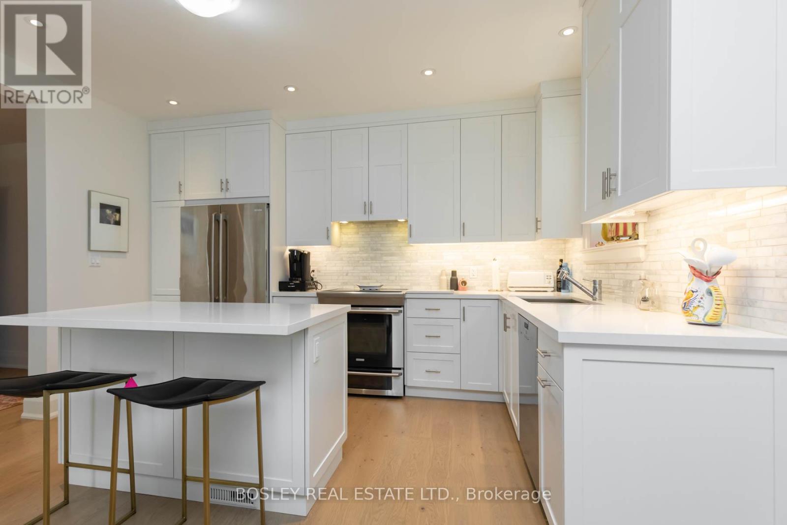 A - 30 Edmund Avenue, Toronto, Ontario  M4V 1H3 - Photo 10 - C12755562