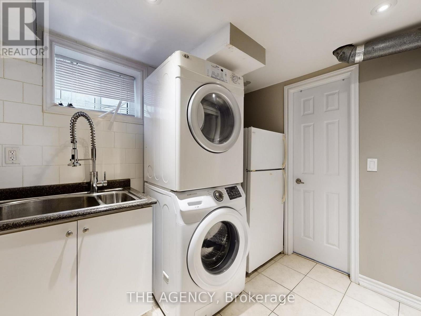 54 Manorglen Crescent, Toronto, Ontario  M1S 1W4 - Photo 19 - E12755532