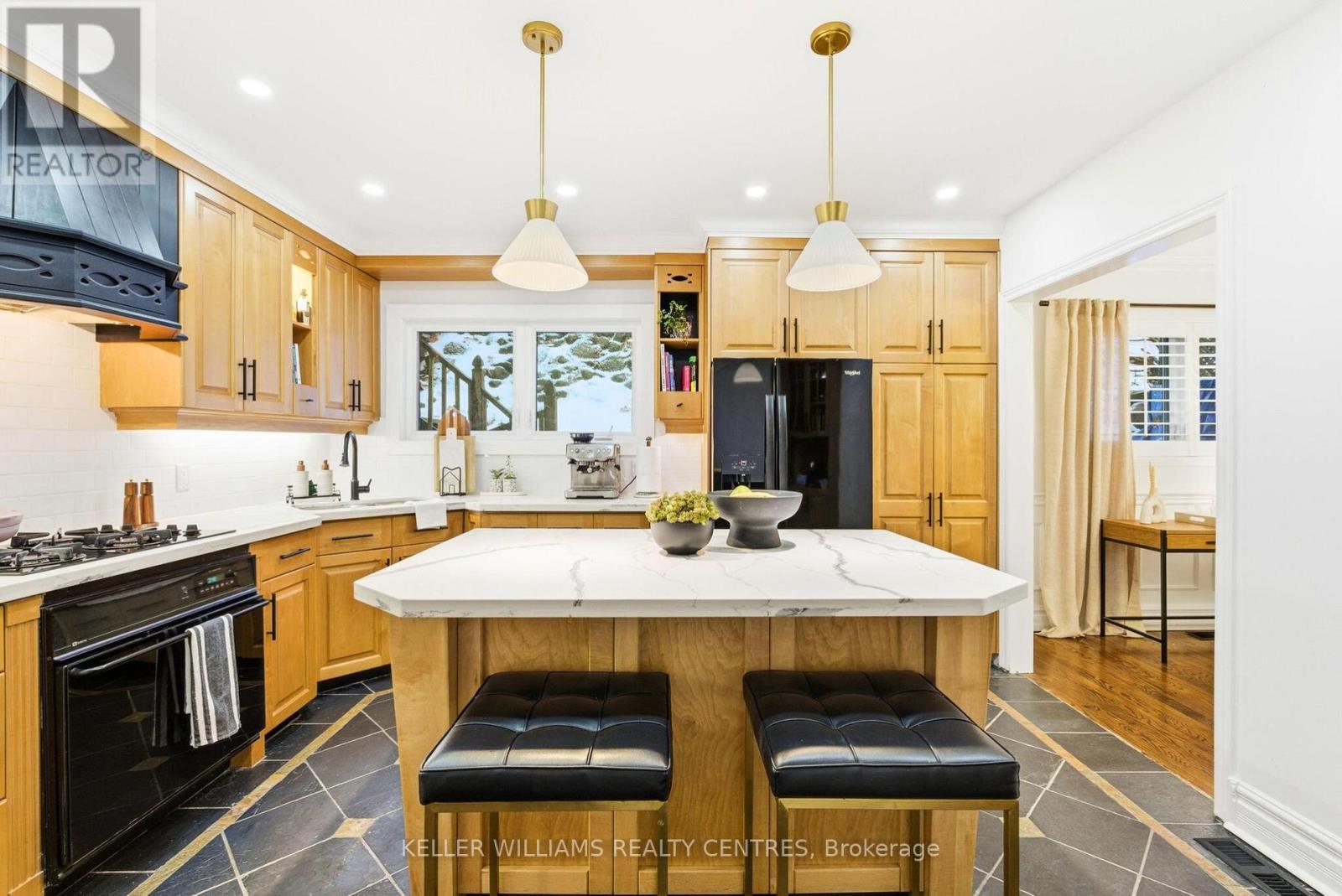 122a Neville Park Boulevard, Toronto, Ontario  M4E 3P8 - Photo 11 - E12755550