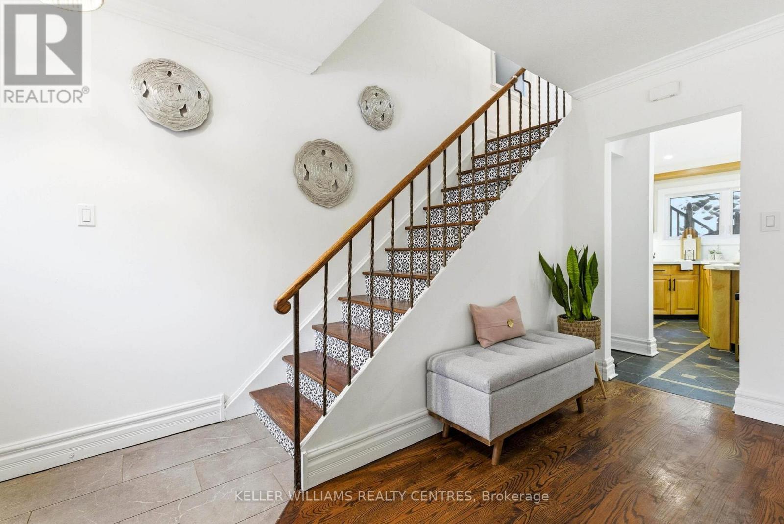 122a Neville Park Boulevard, Toronto, Ontario  M4E 3P8 - Photo 18 - E12755550