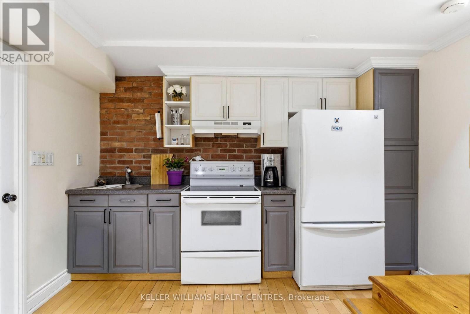 122a Neville Park Boulevard, Toronto, Ontario  M4E 3P8 - Photo 29 - E12755550