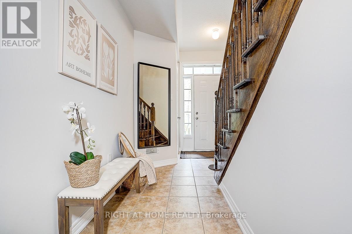 15 - 151 Silverwood Avenue, Richmond Hill, Ontario  L4S 0C9 - Photo 4 - N12755542