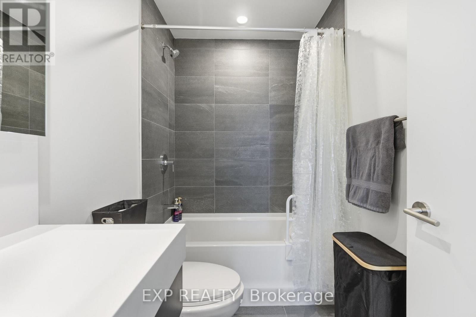 3004 - 39 Mary Street N, Barrie, Ontario L4N 1S9 - Photo 14 - S12755568