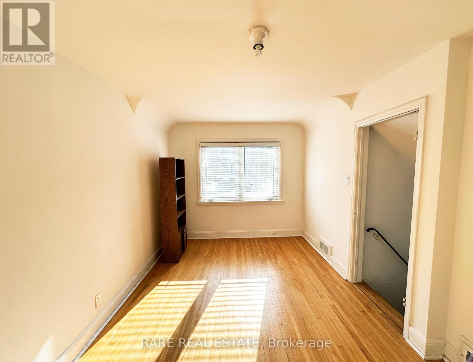 46 Dunblaine Avenue, Toronto, Ontario  M5M 2R9 - Photo 12 - C12750102