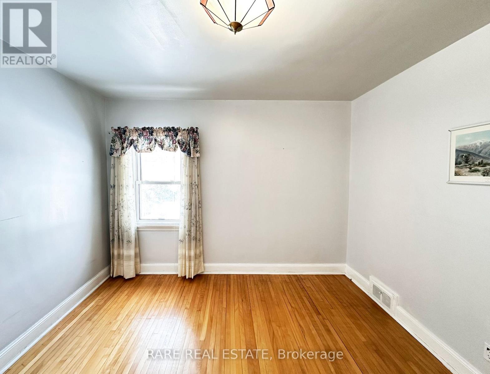 46 Dunblaine Avenue, Toronto, Ontario  M5M 2R9 - Photo 13 - C12750102