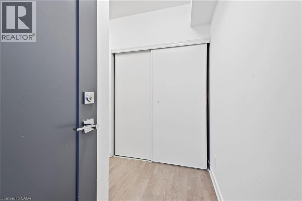 57 St Joseph Street Unit# 206, Toronto, Ontario M5S 0C5 - Photo 3 - 40802788