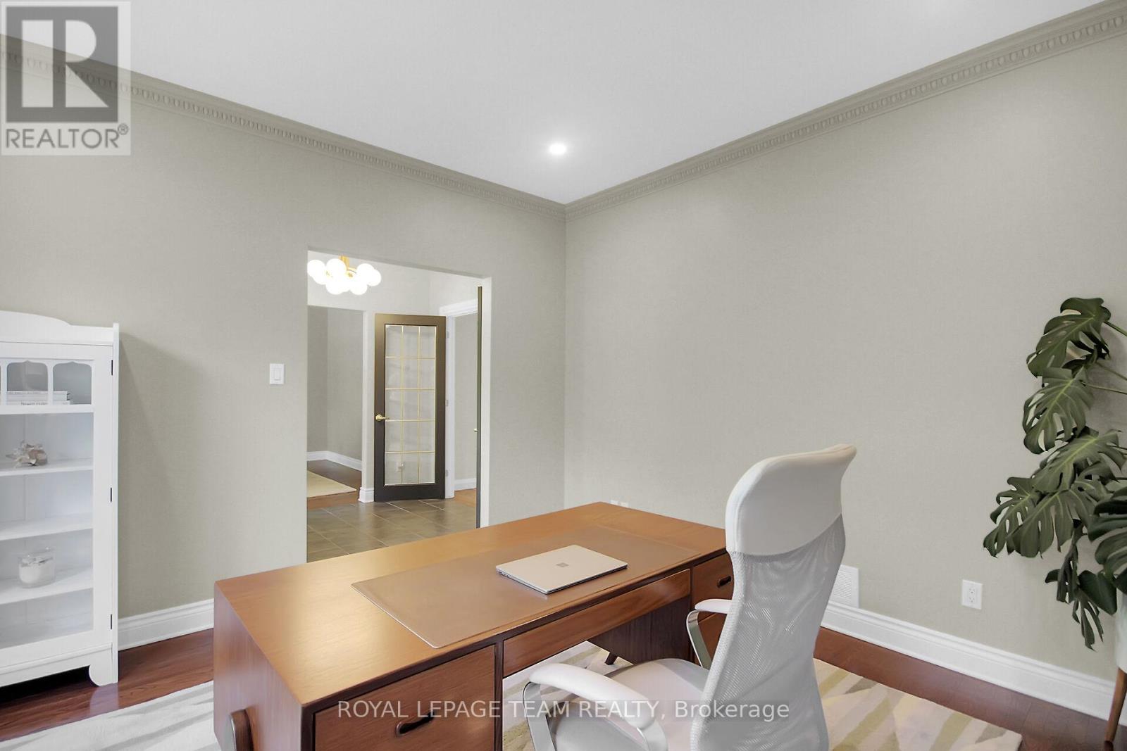 6196 Elkwood Drive, Ottawa, Ontario  K4P 1M9 - Photo 8 - X12638726