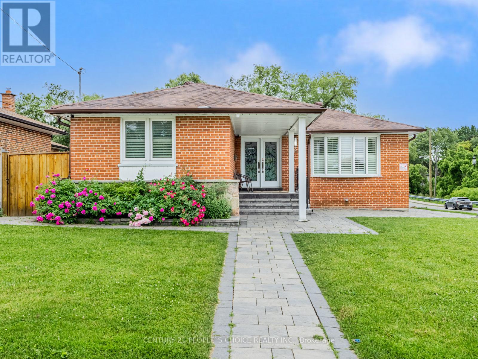 43 SHENDALE DRIVE, Toronto, Ontario