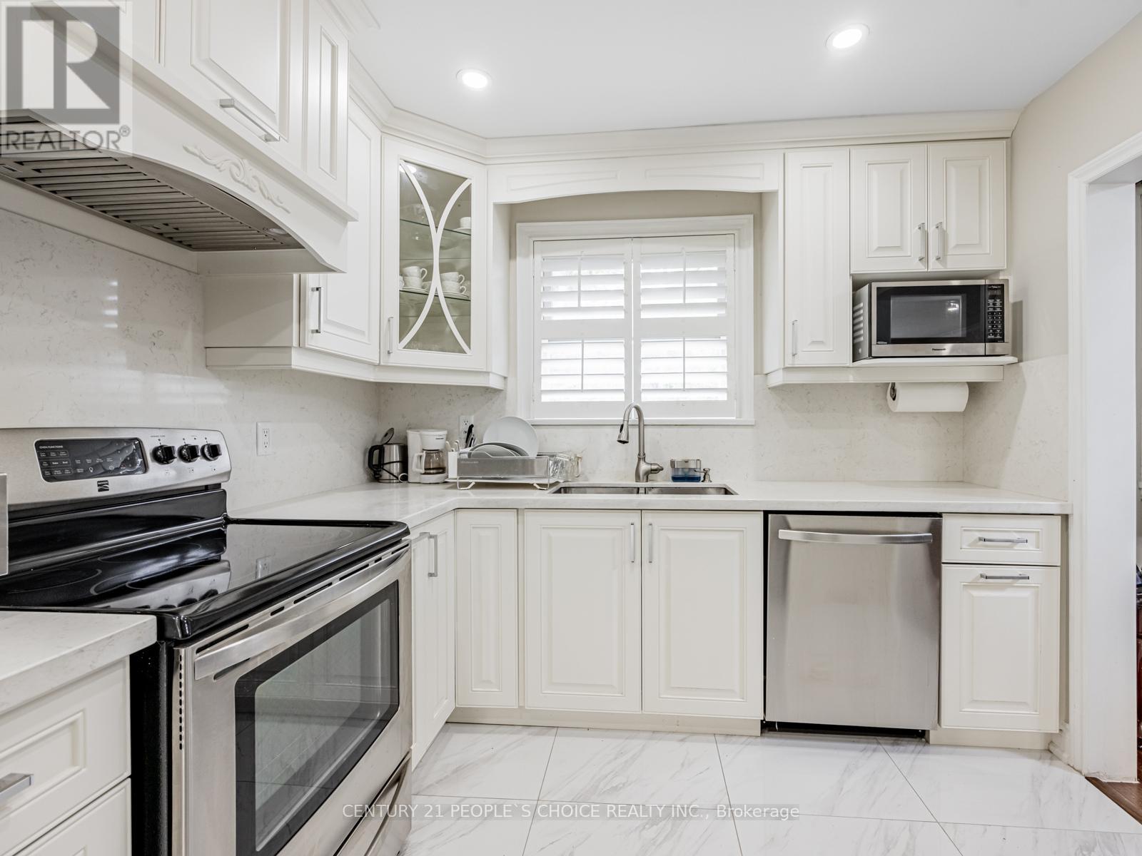 43 Shendale Drive, Toronto, Ontario  M9W 2B4 - Photo 12 - W12755572