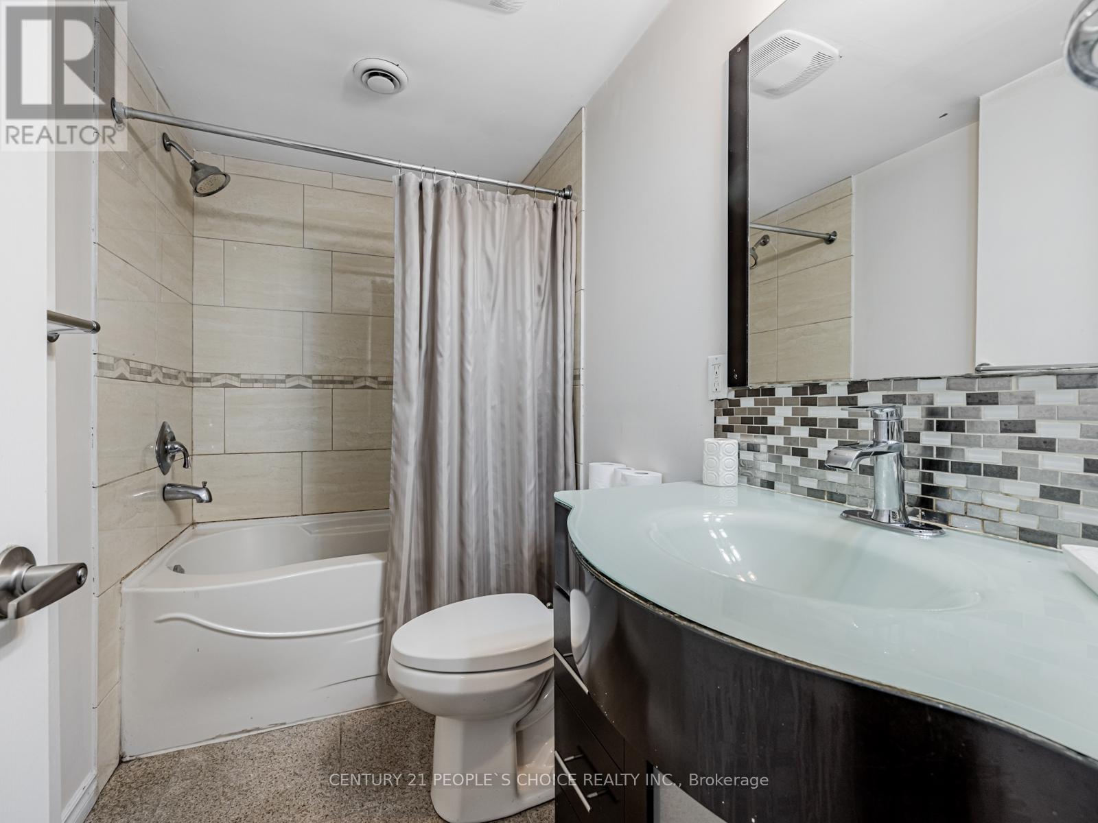 43 Shendale Drive, Toronto, Ontario  M9W 2B4 - Photo 22 - W12755572