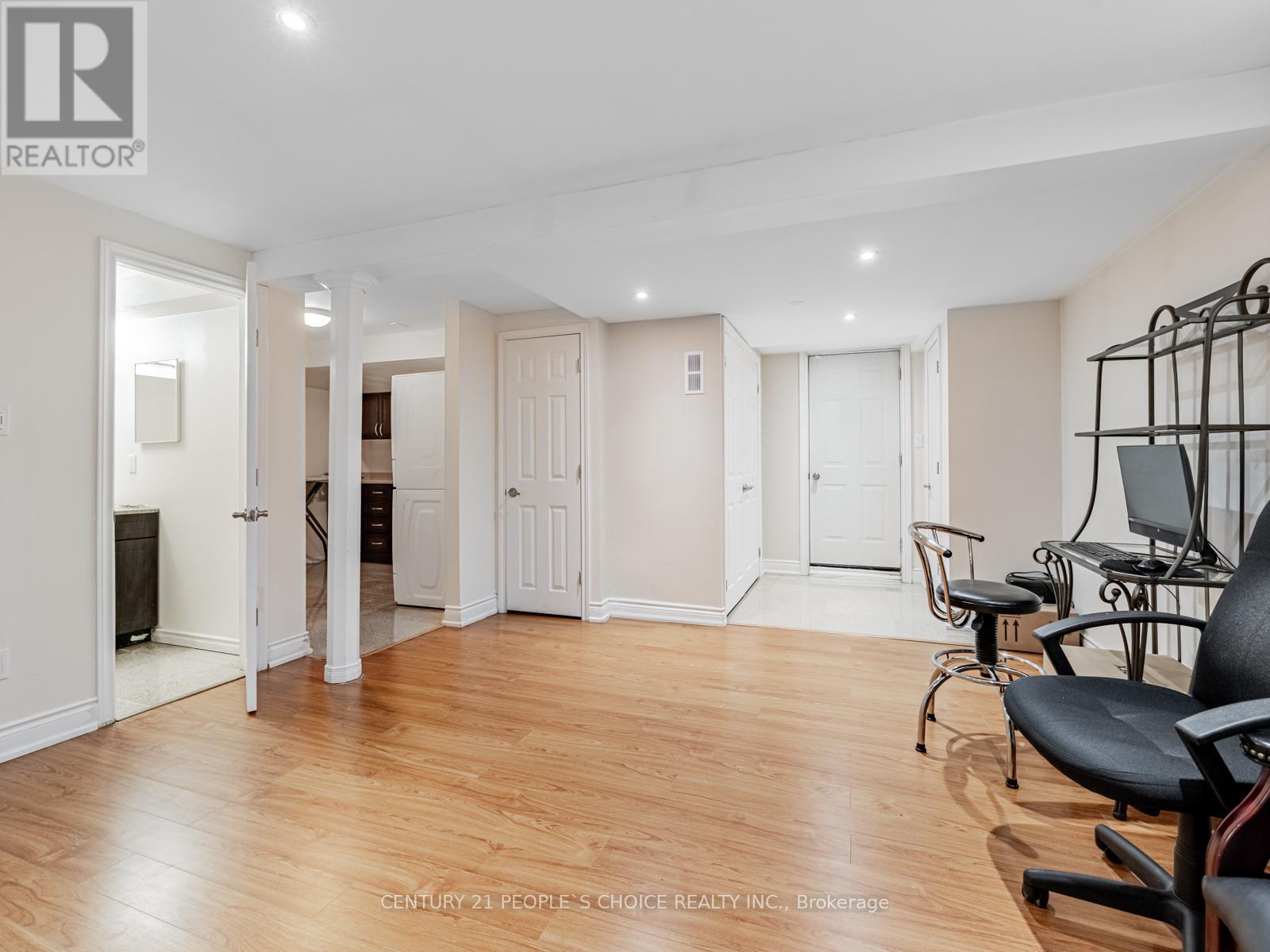 43 Shendale Drive, Toronto, Ontario  M9W 2B4 - Photo 24 - W12755572